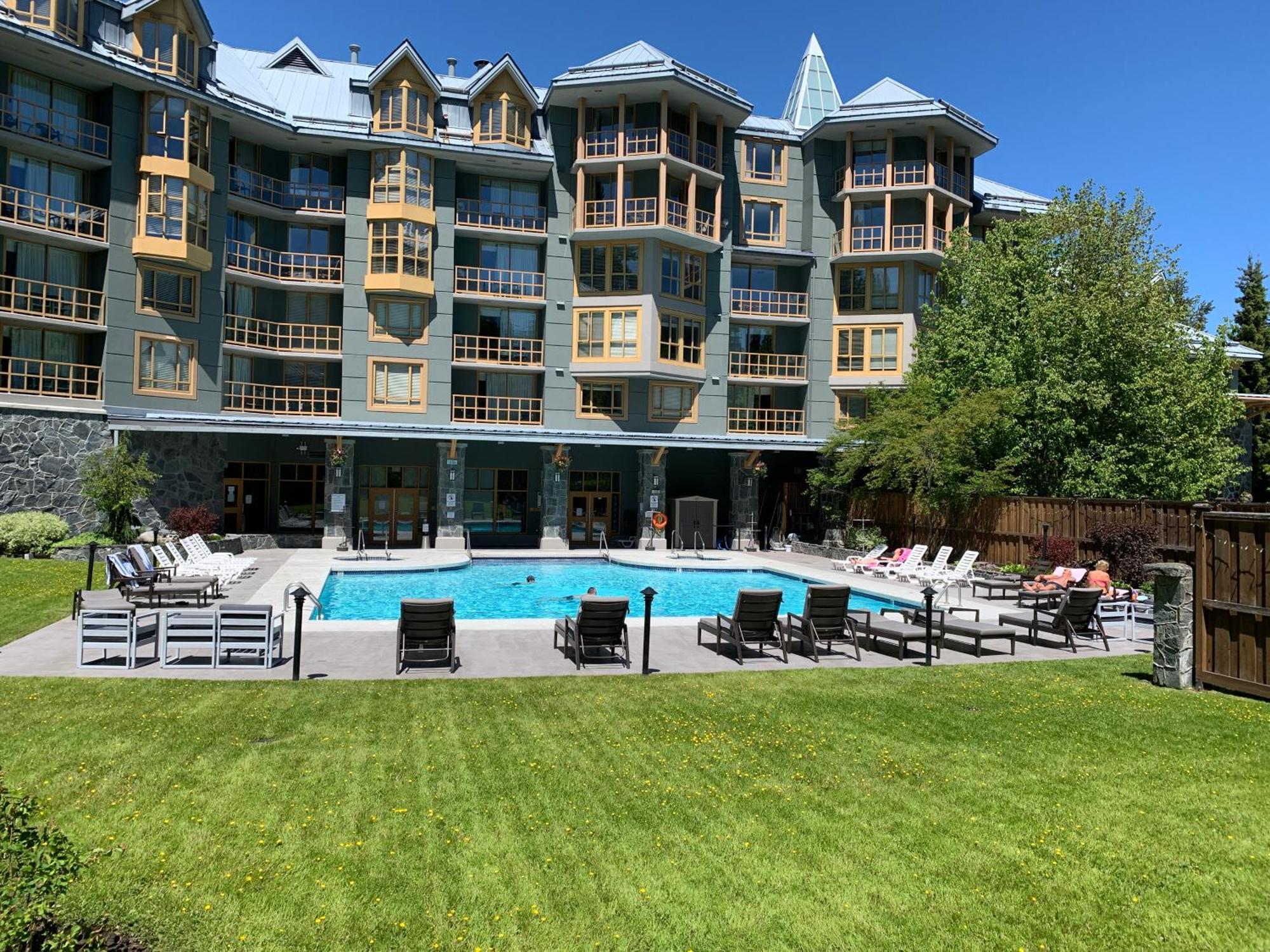 Spring Summer Special Cascade Lodge Suite Wifi 2 Hot Tubs Pool Gym Sauna Ski & Bike Storage Room Whistler Exteriör bild