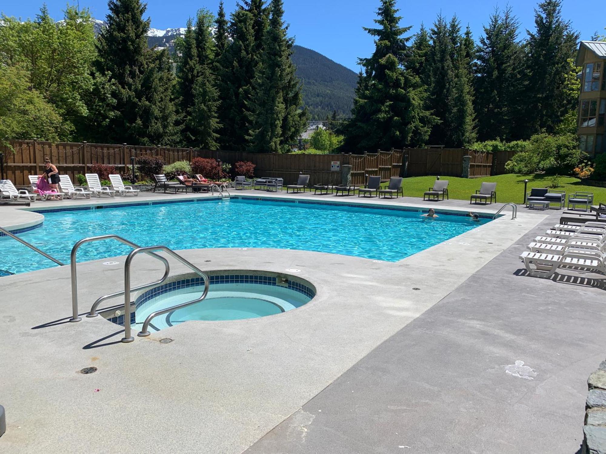 Spring Summer Special Cascade Lodge Suite Wifi 2 Hot Tubs Pool Gym Sauna Ski & Bike Storage Room Whistler Exteriör bild
